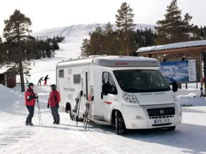 Winter für Abgehärtete: Vom Campingplatz auf die Loipe