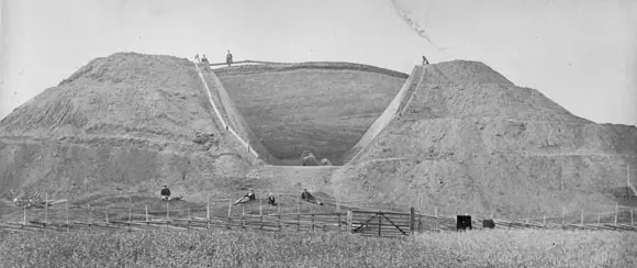 Gamla Uppsala 2 Ausgrabungen an den Hügelgräbern von Gamla Uppsala.