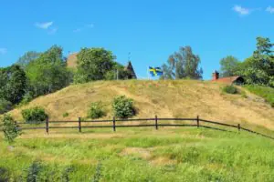 Das grosse Hügelgrab Das erste Hügelgrab in Gamla Uppsala. 70 Meter im Durchmesser
