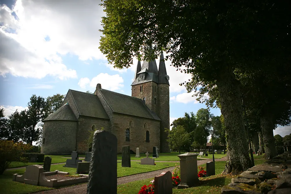 Husaby Kyrka – Die Kirche von Husaby 2 Husaby kyrka