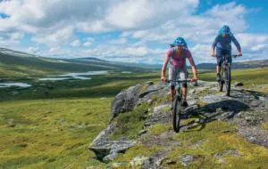 2 Mountainbiker auf dem Kungsleden