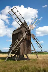 Öland 3 Windmühle vor blauem Himmel