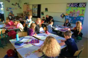 Unser Klassenopa ist klasse – Seniorer i skolan